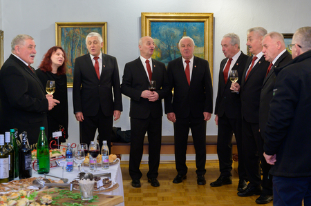 Neformalno druženje kulturnikov v Galeriji Kambič - Osrednja obcinska prireditev ob slovenskem kulturnem prazniku